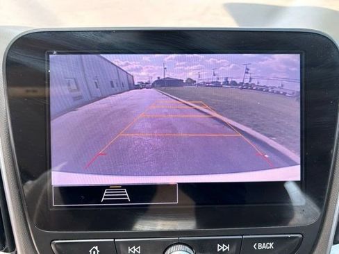 Used 2022 Chevrolet Malibu LT FWD image 27
