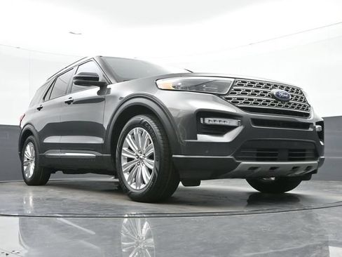 Used 2020 Ford Explorer Limited RWD image 34
