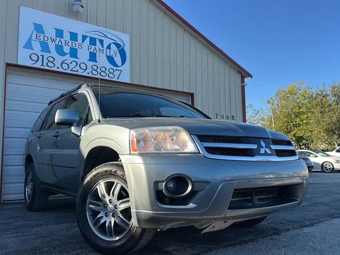 Used 2007 Mitsubishi Endeavor SE image 1