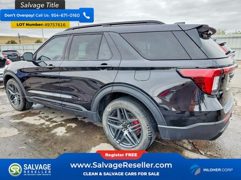 Used 2025 Ford Explorer ST-Line w/ Premium Package AWD/4WD image 3