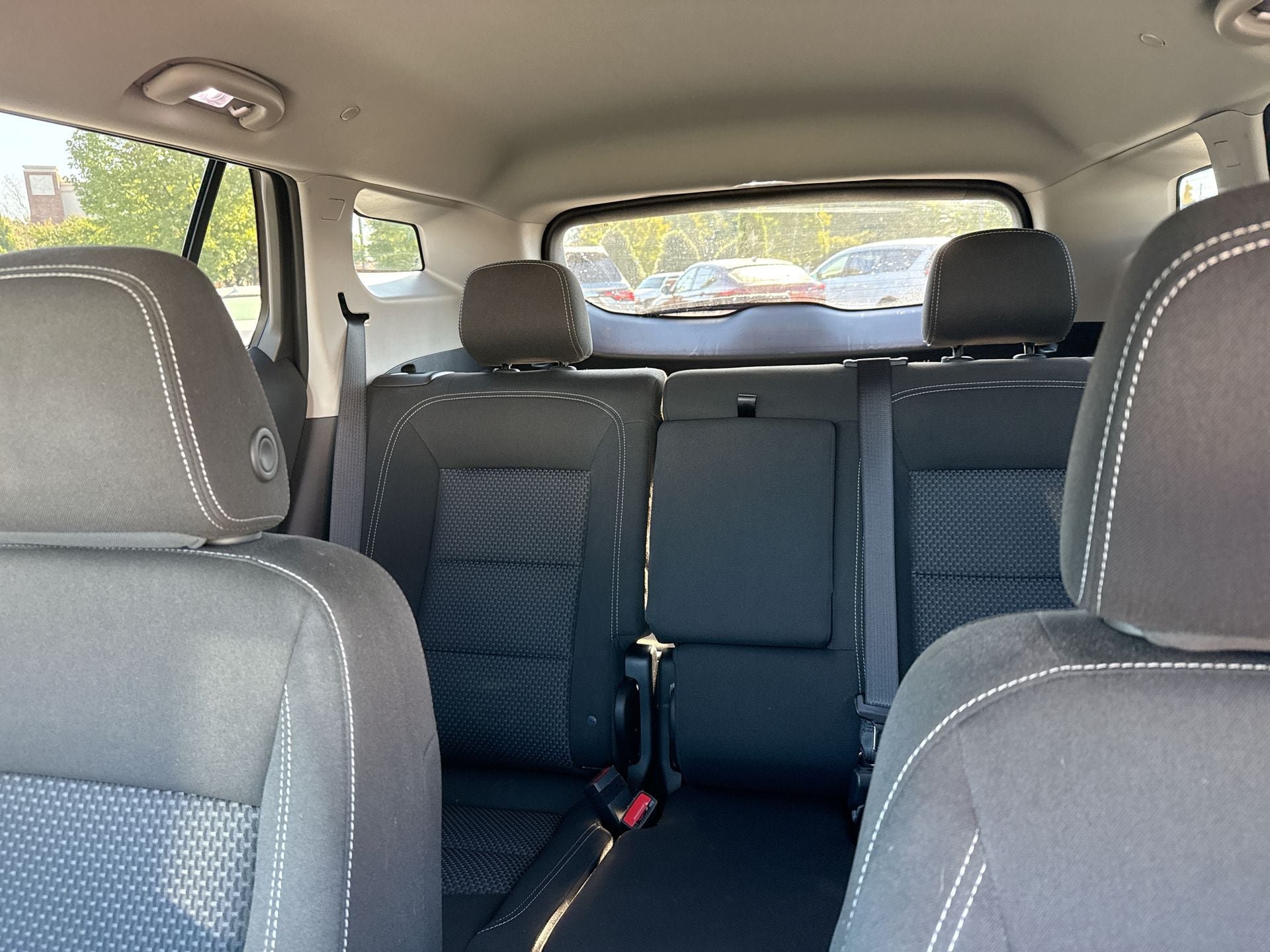 Used 2024 GMC Terrain SLE w/ Driver Convenience Package FWD image 29