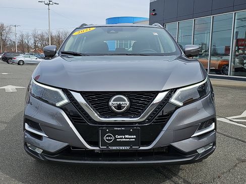 Used 2021 Nissan Rogue Sport SL w/ Premium Package image 2