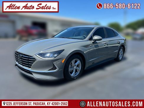 Used 2022 Hyundai Sonata SE FWD image 1