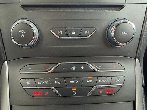 Used 2018 Ford Edge SEL w/ Equipment Group 201A image 23