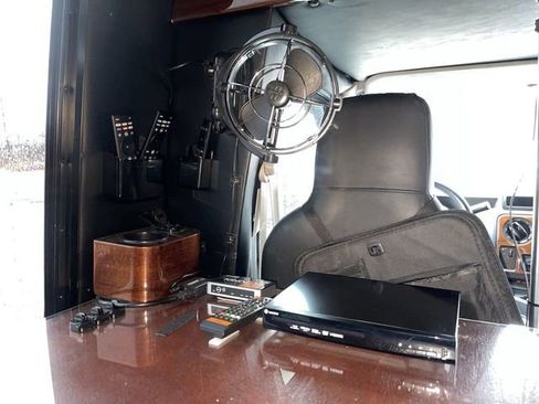 Used 2014 Ford E-350 and Econoline 350 Super Duty image 22