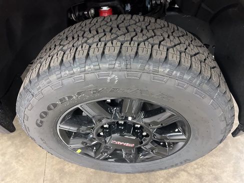 New 2026 GMC Sierra 2500 AT4 w/ AT4 Premium Plus Package image 19