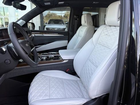 Certified 2026 Cadillac Escalade Platinum Sport w/ LPO, ONYX Package image 8