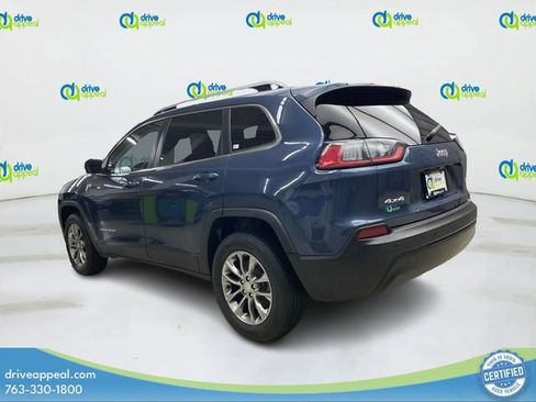 Used 2019 Jeep Cherokee Latitude Plus w/ Cold Weather Group AWD/4WD image 8