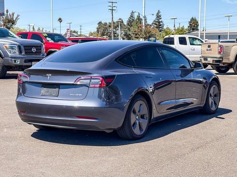 Used 2022 Tesla Model 3 Long Range AWD/4WD image 4