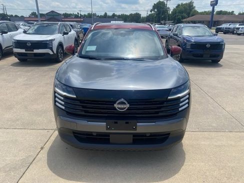 New 2025 Nissan Kicks SV w/ SV Premium Package image 9