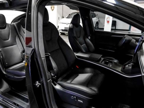 Used 2022 Tesla Model X AWD/4WD image 25