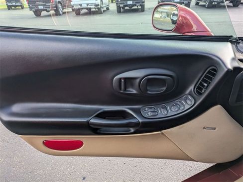 Used 1998 Chevrolet Corvette Convertible w/ Memory Pkg image 11