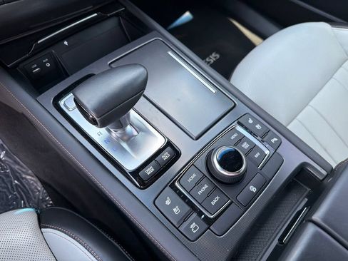 Used 2018 Genesis G80 3.3T Sport RWD image 32