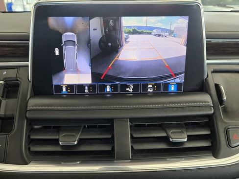Used 2021 Chevrolet Tahoe LT w/ LT Signature Plus Package RWD image 19