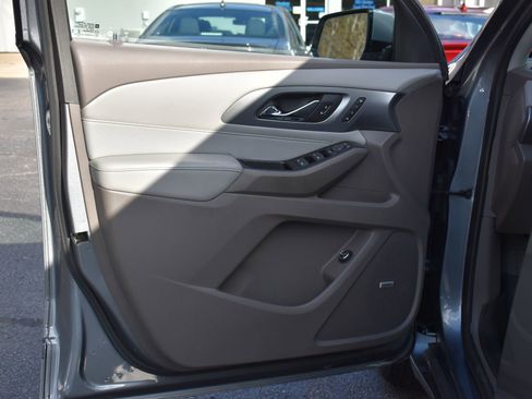 Used 2020 Chevrolet Traverse Premier image 12