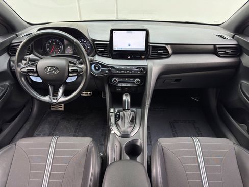 Used 2021 Hyundai Veloster N image 12