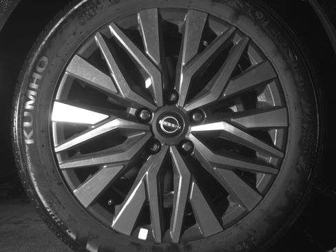 Used 2025 Nissan Altima 2.5 SV image 13