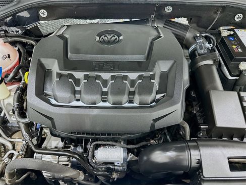 Used 2020 Volkswagen Passat 2.0T SEL image 32