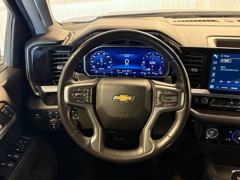 Used 2022 Chevrolet Silverado 1500 LT image 26