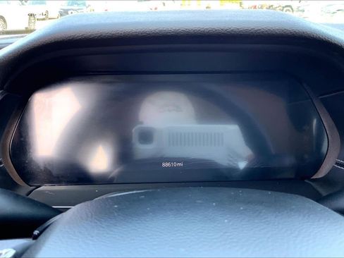 Used 2023 Jeep Grand Cherokee L Laredo image 26