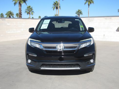 Certified 2019 Honda Pilot Touring image 3