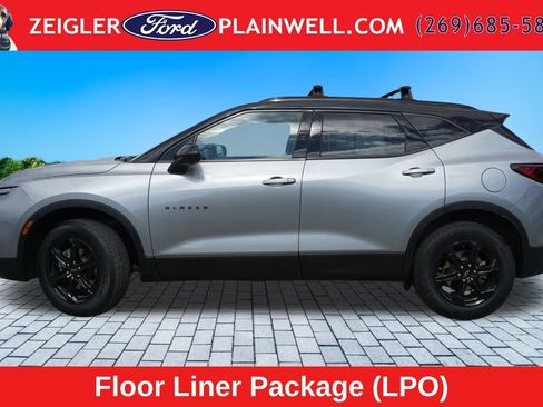 Used 2023 Chevrolet Blazer LT w/ Convenience Package FWD image 2