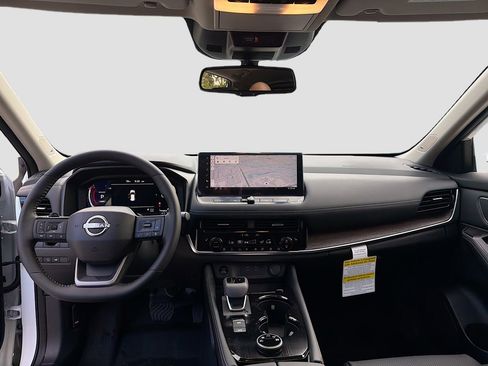 New 2026 Nissan Rogue Platinum image 24