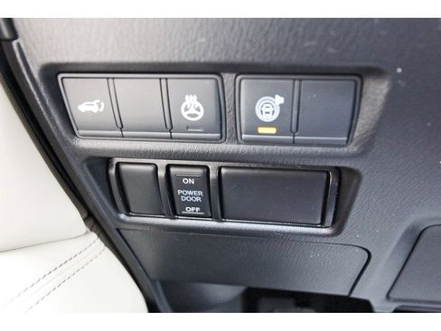 Used 2021 Nissan Armada Platinum w/ Captain's Chairs Package RWD image 24