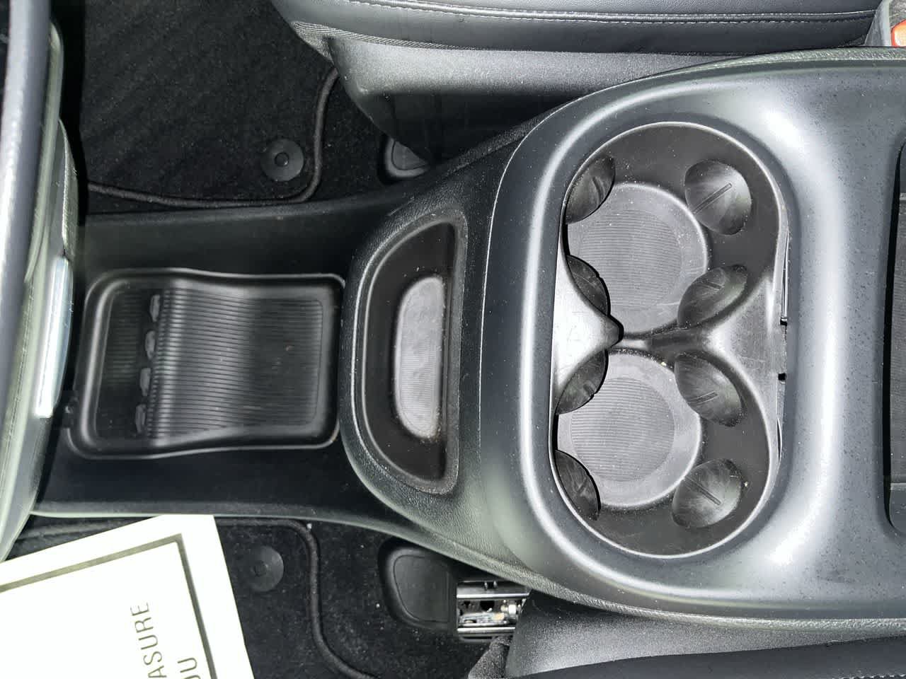 Used 2025 Chrysler Pacifica Select FWD image 22