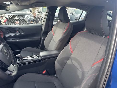 Used 2024 Toyota Prius Prime SE image 15