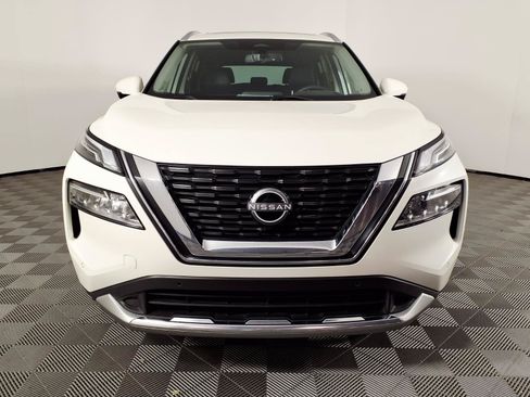 Used 2023 Nissan Rogue Platinum FWD image 2