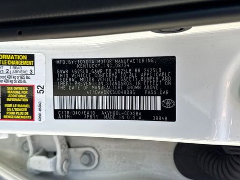 Used 2025 Toyota Camry SE w/ Convenience Package FWD image 23