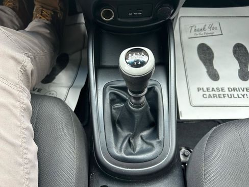 Used 2010 Kia Soul + image 25