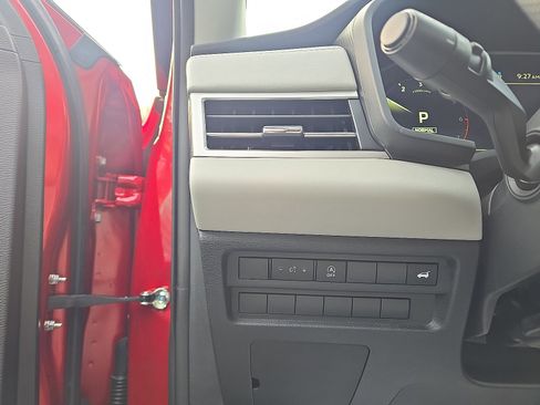 New 2026 Mitsubishi Outlander SEL AWD/4WD image 14