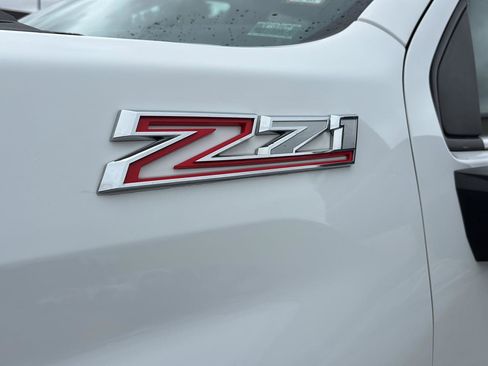 Used 2024 Chevrolet Silverado 3500 LTZ AWD/4WD image 9