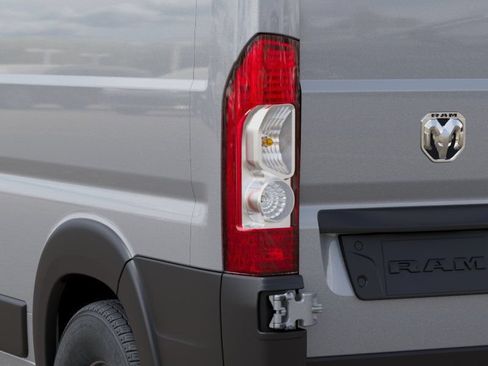 Used 2025 RAM ProMaster 3500 w/ Premium Convenience Group FWD image 9