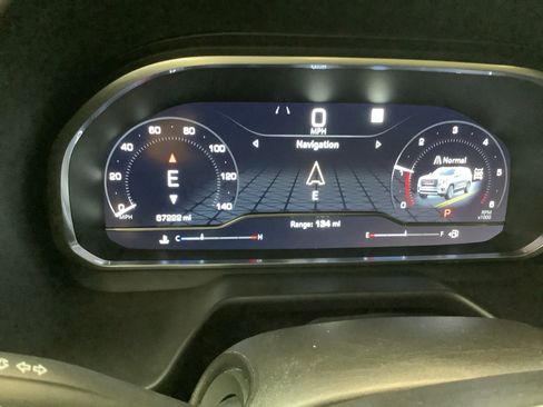 Used 2023 GMC Yukon AT4 AWD/4WD image 17