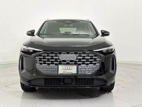 Used 2025 Audi Q5 Premium w/ Convenience Package image 6