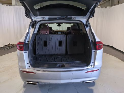 Used 2019 Buick Enclave Avenir w/ Avenir Technology Package image 42