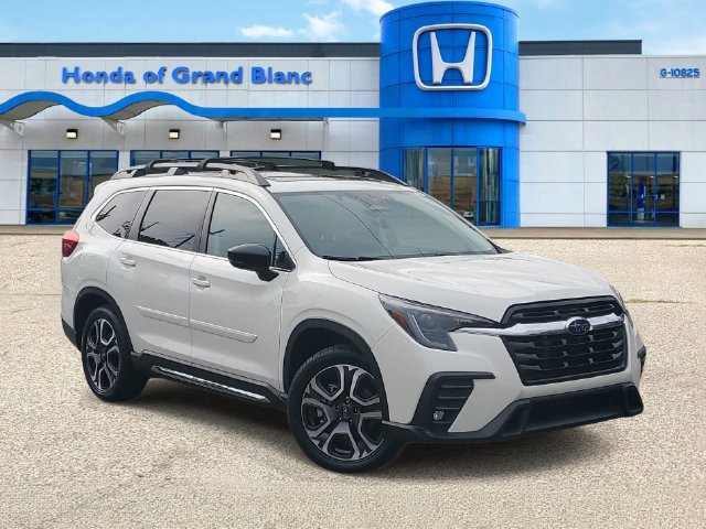 Used 2024 Subaru Ascent Limited w/ Technology Package AWD/4WD image 1