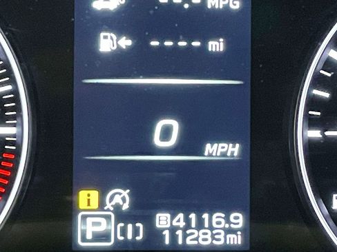 Used 2024 Subaru Crosstrek 2.0i Premium image 6