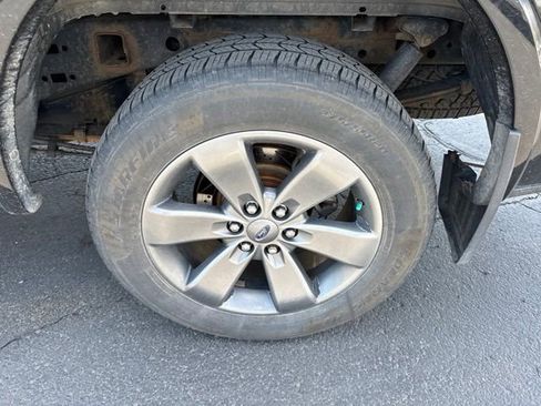 Used 2016 Ford F150 Platinum w/ Max Trailer Tow Package AWD/4WD image 5