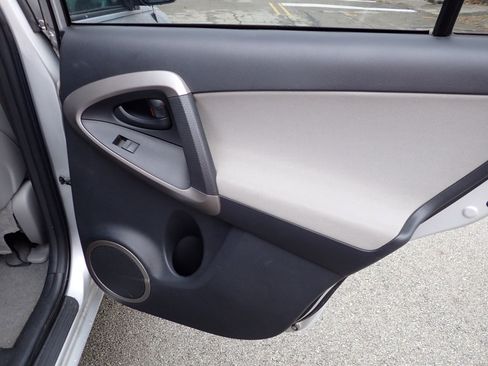 Used 2007 Toyota RAV4 Limited image 24