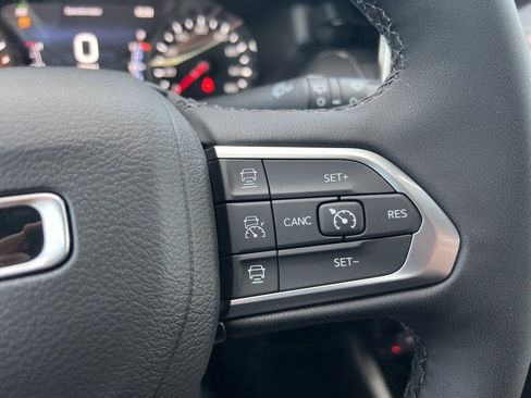 New 2026 Jeep Compass Limited image 25