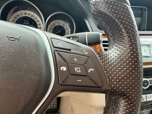 Used 2015 Mercedes-Benz E 400 Sedan image 16