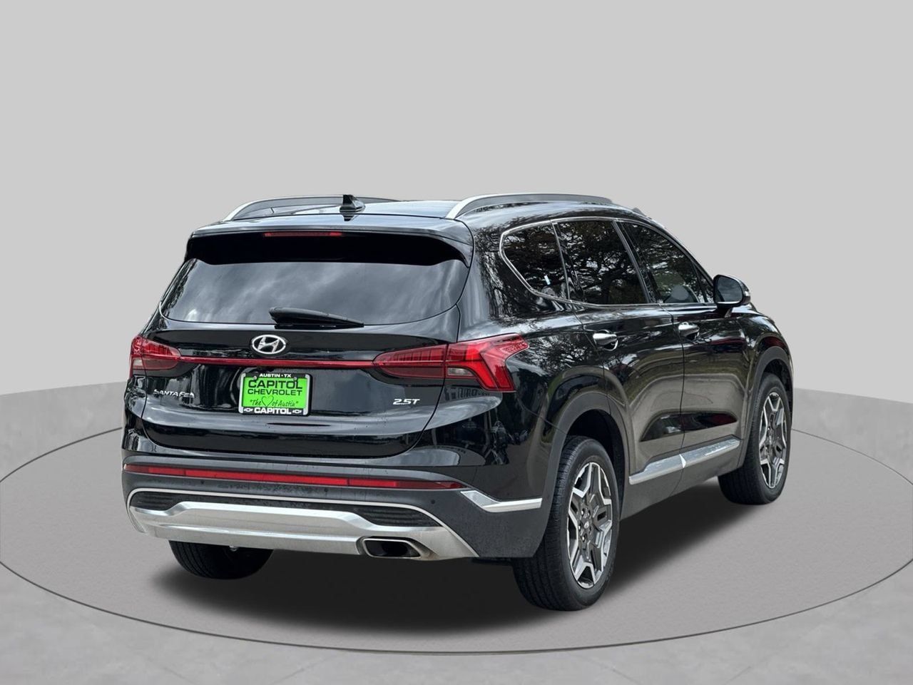 Used 2023 Hyundai Santa Fe Limited FWD image 5