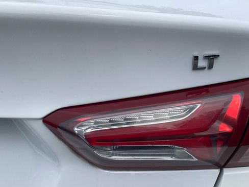 Used 2020 Chevrolet Malibu LT FWD image 10