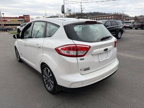 Used 2017 Ford C-MAX Energi Titanium w/ Equipment Group 501A image 5