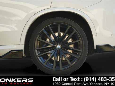 Used 2021 BMW X5 xDrive40i w/ M Sport Package image 27