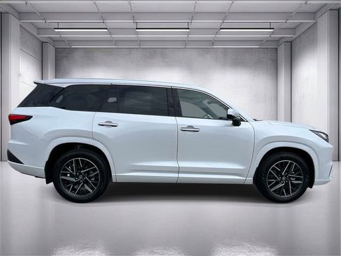 New 2026 Lexus TX 350 AWD image 2